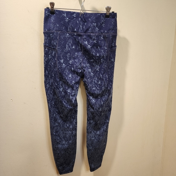 All in Motion printed tummy control Leggings size M - Picture 8 of 11